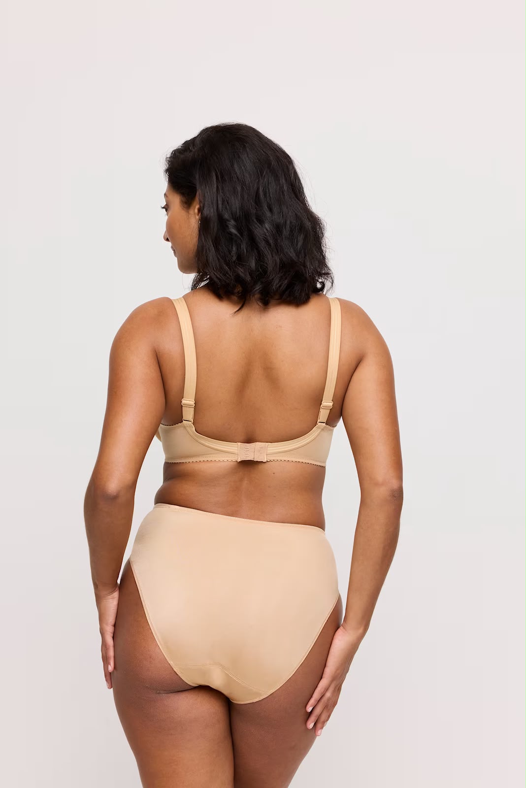 Non Padded Full Cup Seamless